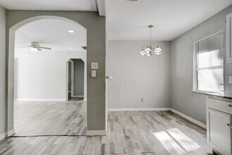 7438 Bywood St in Houston, TX - Building Photo - Building Photo