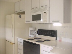 519 Circlewood Dr in Venice, FL - Building Photo - Building Photo