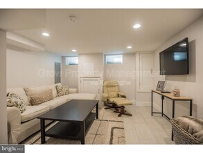 533 Manton St in Philadelphia, PA - Building Photo - Building Photo