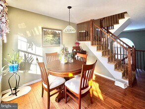 32 Ketley Pl in Princeton, NJ - Building Photo - Building Photo