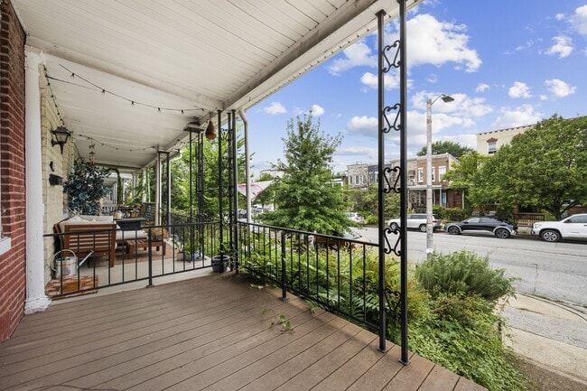 714 W 33rd St in Baltimore, MD - Building Photo - Building Photo