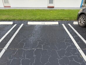 1113 Lake Terrace in Boynton Beach, FL - Building Photo - Building Photo