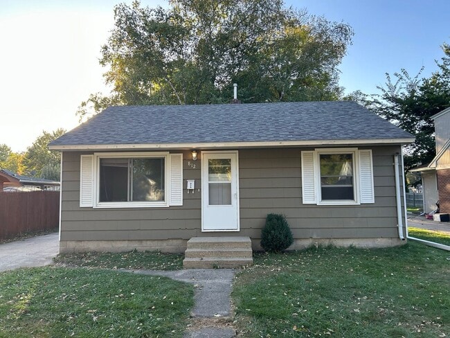 property at 812 6th St SE