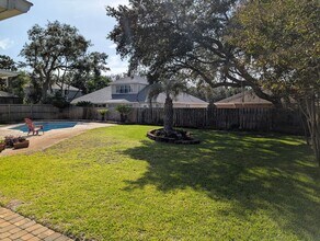 788 Boulevard of the Champions in Shalimar, FL - Building Photo - Building Photo