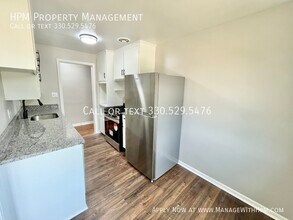 885 S Green Rd in South Euclid, OH - Building Photo - Building Photo