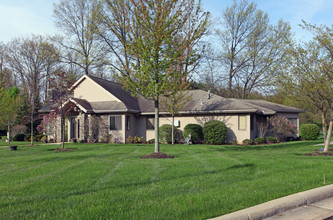 The Enclave at Rosemont Ridge in Akron, OH - Building Photo - Building Photo