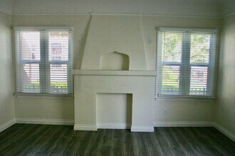 4265 Garthwaite Ave in Los Angeles, CA - Building Photo - Building Photo