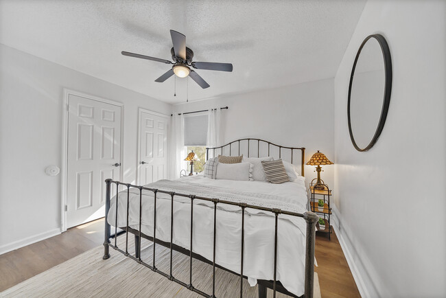 property at 138 Villa Ct