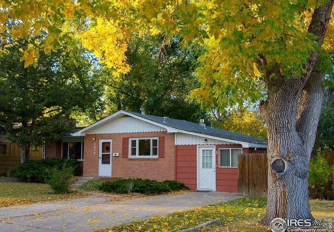 property at 1316 Lakewood Dr