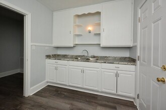 1006 N Guthrie Ave-Unit -B in Durham, NC - Building Photo - Building Photo