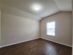 11924 Riparian Rd in Manor, TX - Building Photo - Building Photo