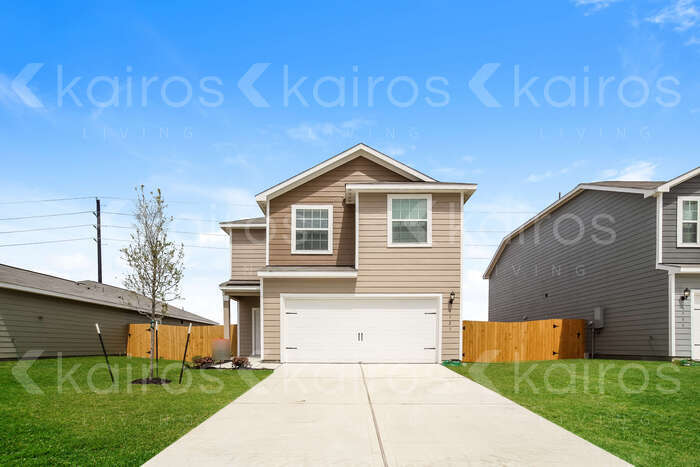 5727 Littoral Rd in Mont Belvieu, TX - Building Photo