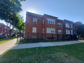 3104 W 64th St in Chicago, IL - Building Photo - Building Photo