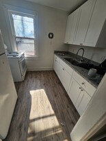 1609 Spratley St in Portsmouth, VA - Building Photo