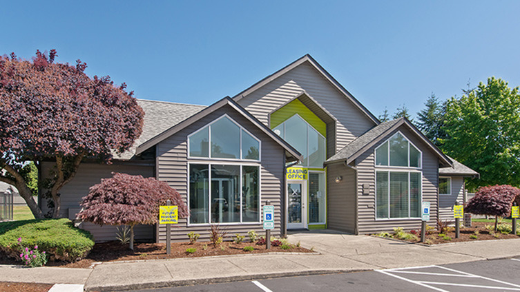 The Harrison Apartment Homes in Lakewood, WA - Foto de edificio