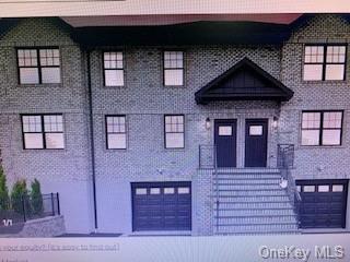 15 Barton Rd in Yonkers, NY - Building Photo