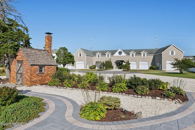 125 NJ-35 in Mantoloking, NJ - Building Photo - Building Photo