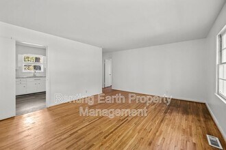 9805 Red Mill Rd in Birmingham, AL - Building Photo - Building Photo