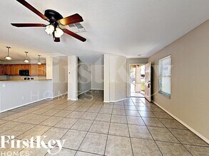 2050 W Hayden Peak Dr in San Tan Valley, AZ - Building Photo - Building Photo