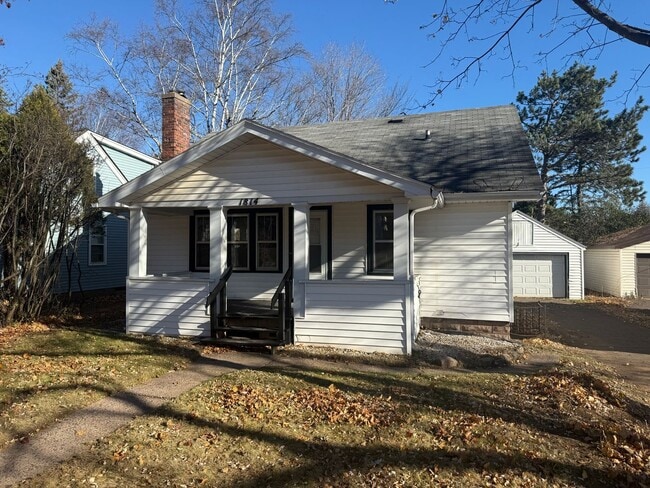 property at 1814 Carver Ave