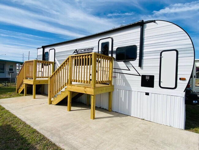 property at 1100 US Hwy 27 N