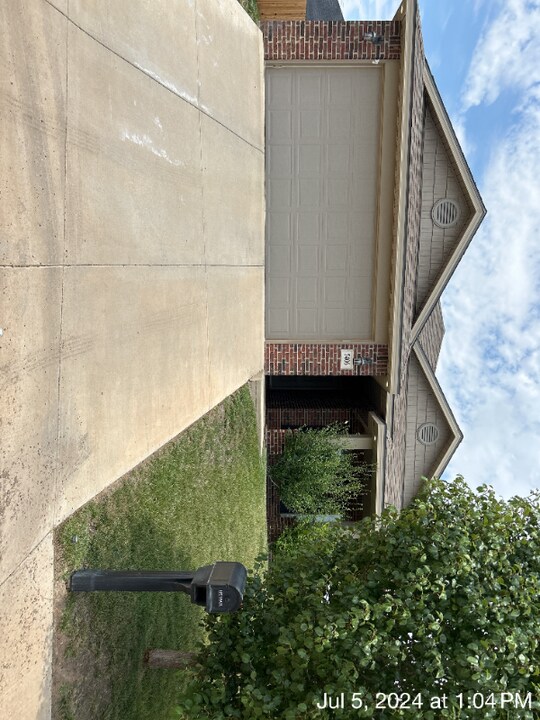 7406 Sinclair St in Amarillo, TX - Building Photo