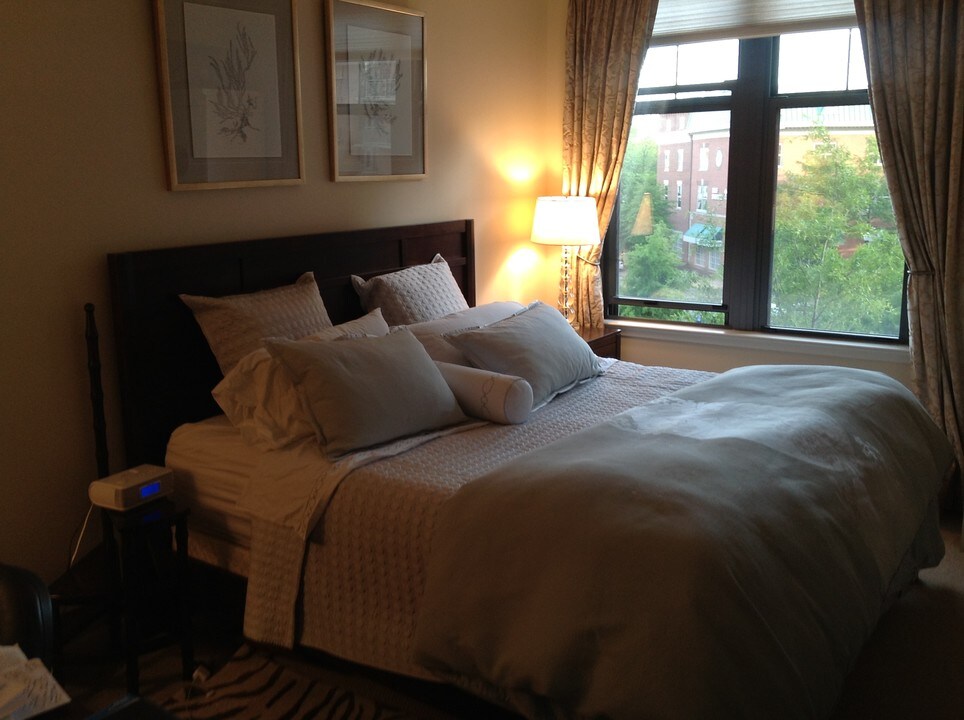 1021 N Garfield St-Unit -442 in Arlington, VA - Foto de edificio
