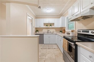 4652 Patrick Dr in Kennesaw, GA - Building Photo - Building Photo