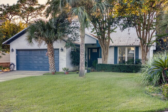 13 Corte Lago in Santa Rosa Beach, FL - Building Photo - Building Photo