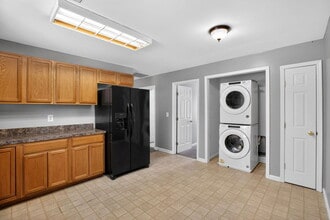 40077 Big Chestnut Rd in Clements, MD - Building Photo - Building Photo