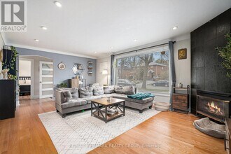 1852 Hutton Ave in Ottawa, ON - Building Photo - Building Photo
