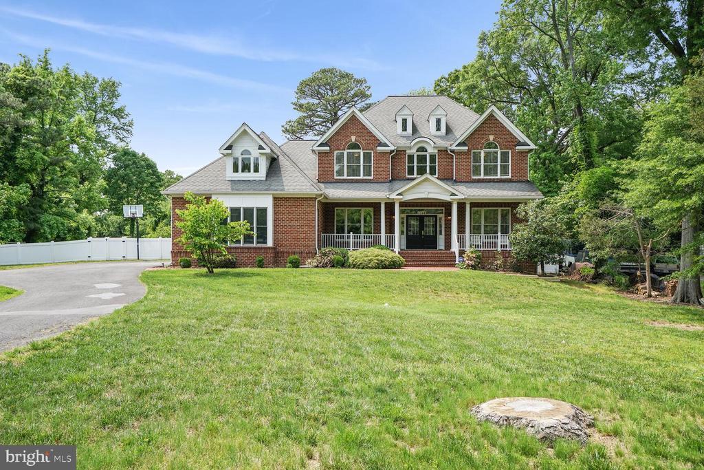 5248 Clifton St in Alexandria, VA - Building Photo