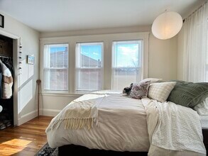 51 Beechcroft St, Unit 2 in Boston, MA - Building Photo - Building Photo