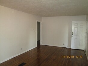 2980 Wanda Cir SW in Atlanta, GA - Building Photo - Building Photo