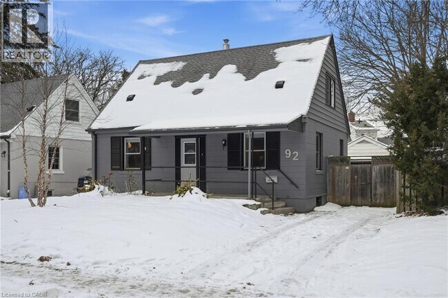 92 Gary Ave in Hamilton, ON - Building Photo - Building Photo