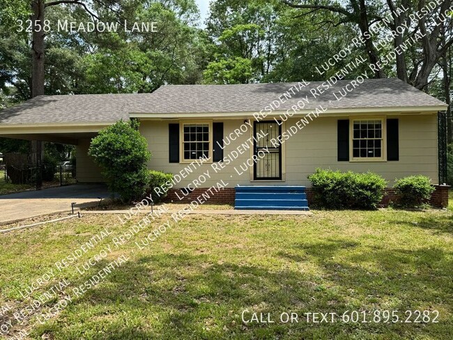 3258 Meadow Ln