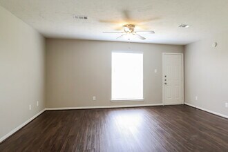12339 Westwold Dr in Tomball, TX - Building Photo - Building Photo
