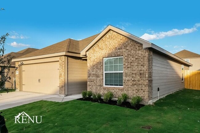 14016 Brandy Gilley Ln in Elgin, TX - Building Photo - Building Photo