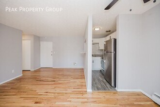 6300 Montgomery Rd in Cincinnati, OH - Building Photo - Building Photo