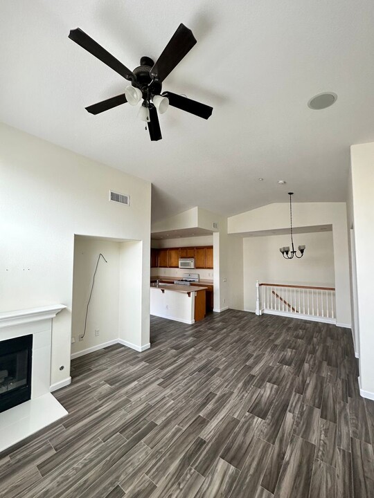 27956 John F Kennedy Dr in Moreno Valley, CA - Building Photo