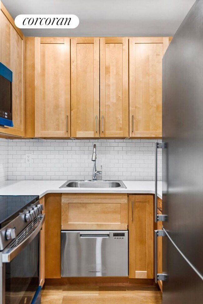 3161 Broadway in New York, NY - Building Photo - Building Photo