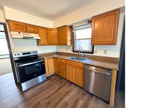 109 Sieville Ave, Unit # 102 in Columbia, MO - Building Photo - Building Photo