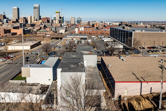 Pacific Vue in Omaha, NE - Building Photo - Building Photo