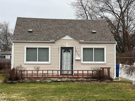 25202 Firwood Ave in Warren, MI - Building Photo