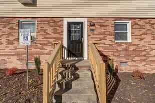 Hill Terrace Apartments in Petersburg, VA - Building Photo