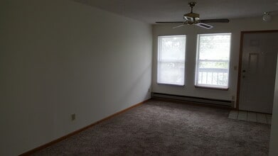 1929 Victory St, Unit 4 in La crosse, WI - Foto de edificio - Building Photo