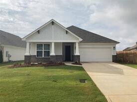 260 Hedgefield Dr in Prattville, AL - Building Photo