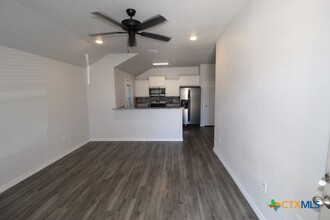 134 Wind Ridge Dr in Copperas Cove, TX - Foto de edificio - Building Photo