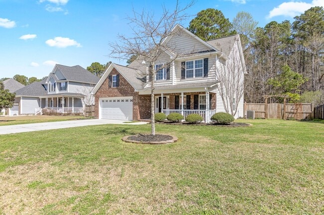 907 Stagecoach Dr in Jacksonville, NC - Building Photo - Building Photo