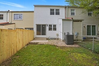 14 Waltham St in Newark, DE - Foto de edificio - Building Photo